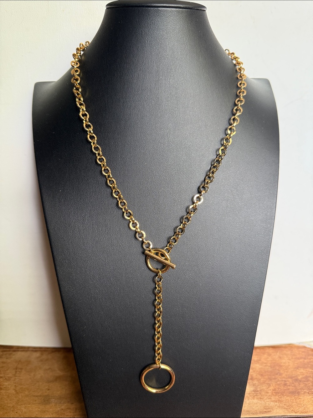 Gold Toggle Lariat Necklace with Drop Ring